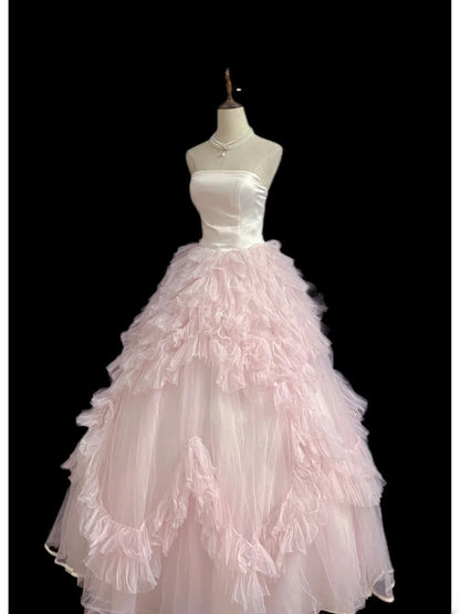 Princesses Fairytale Ball Gown Strapless Pink Tulle With Tiered Layers Quince Dress Quinceanera Dresses 19th Birthday Outfit RB8002