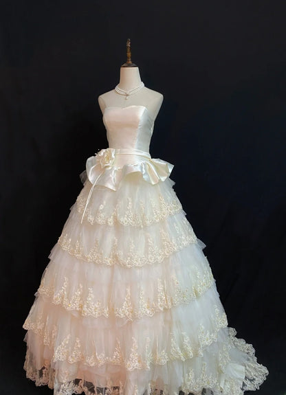 Princesses Fairytale Ball Gown Sweetheart Cream Ivory Lace Tulle With Tiered Layers Quince Dress Quinceanera Dresses 19th Birthday Outfit RB8003