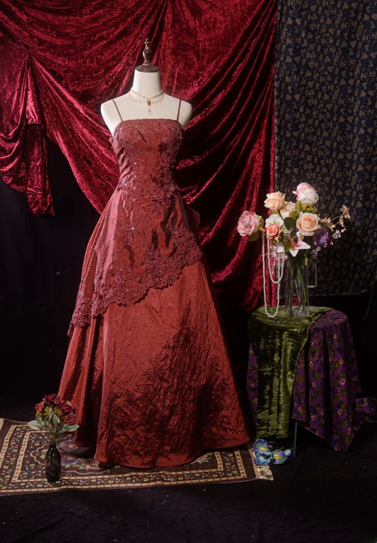 Vintage Ball Gown Spaghetti Straps Burgundy With Appliqued Long 2000s Prom Dress Inspiration Party Senior Dance Formal Dresses RB8657