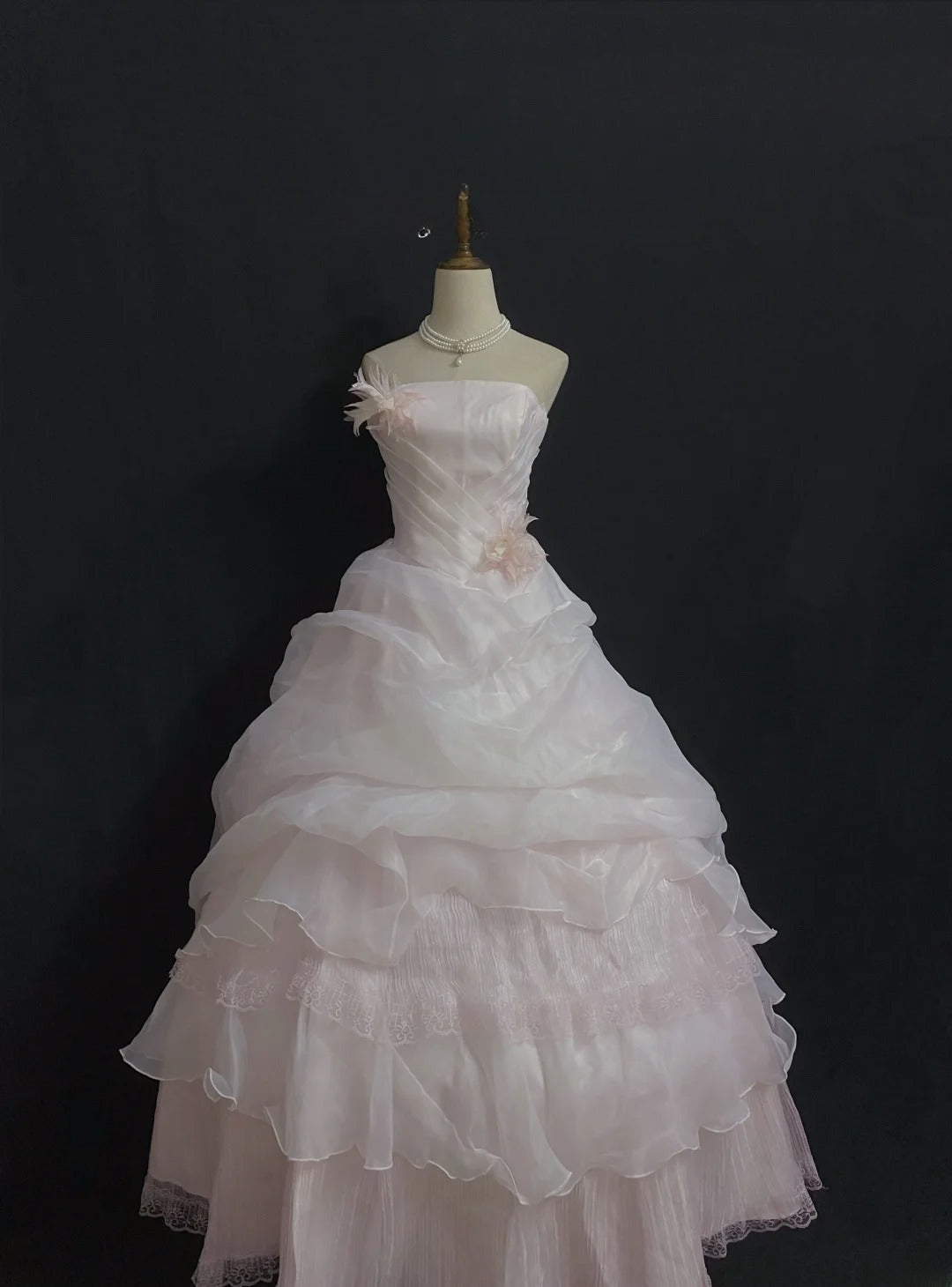 Princesses Fairytale Ball Gown Strapless Light Pink Long With Tiered Ruffled Quince Dress Quinceanera Dresses Formal Birthday Outfits RB8013