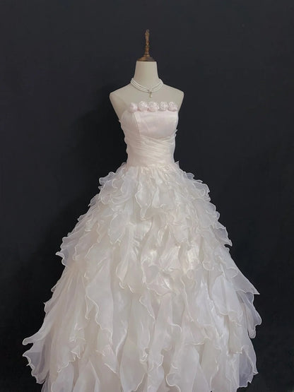 Princesses Fairytale Ball Gown Strapless Light Pink With Tiered Layers Flowers Quince Dress Quinceanera Dresses Birthday Outfit RB8016