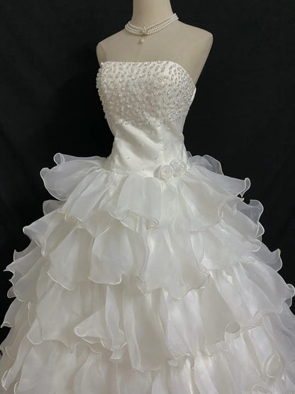 Princesses Fairytale Ball Gown Strapless White With Tiered Layers Beading Quince Dress Quinceanera Dresses Birthday Outfit RB8017