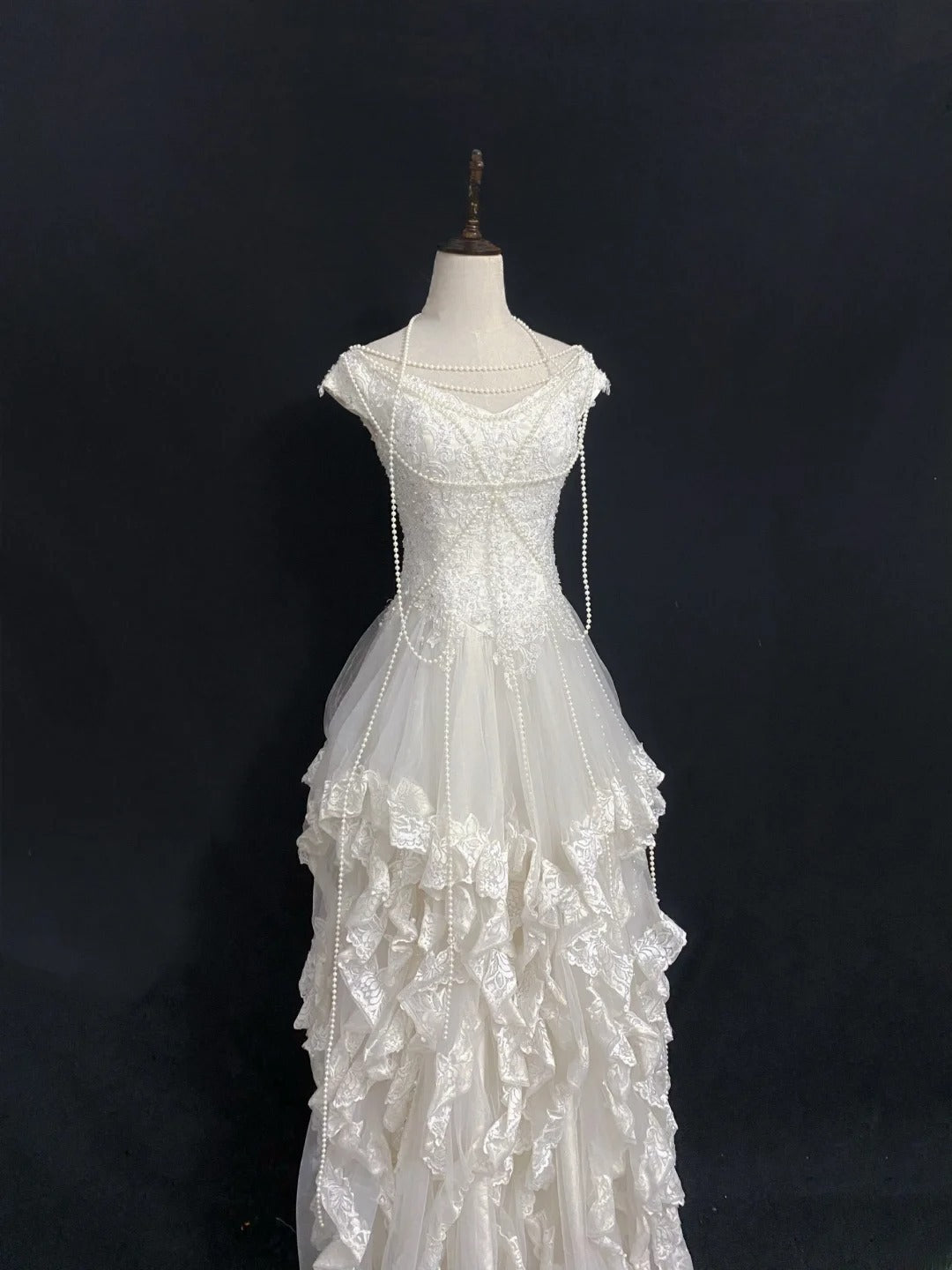 Vintage 90s A Line V Neckline White Lace With Tiered Long Brides Gown Bridal Dress Wedding Dresses RB8021