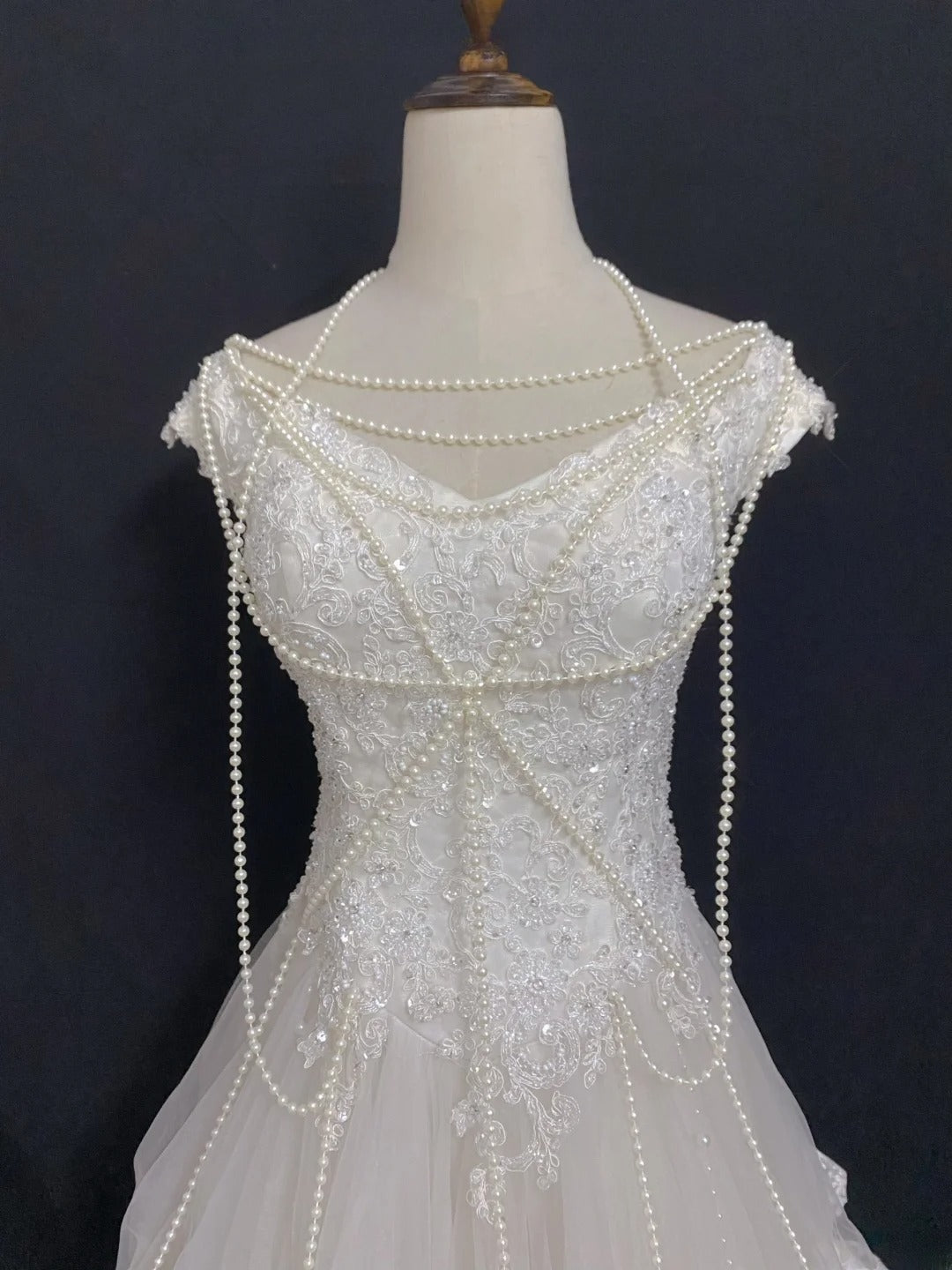 Vintage 90s A Line V Neckline White Lace With Tiered Long Brides Gown Bridal Dress Wedding Dresses RB8021