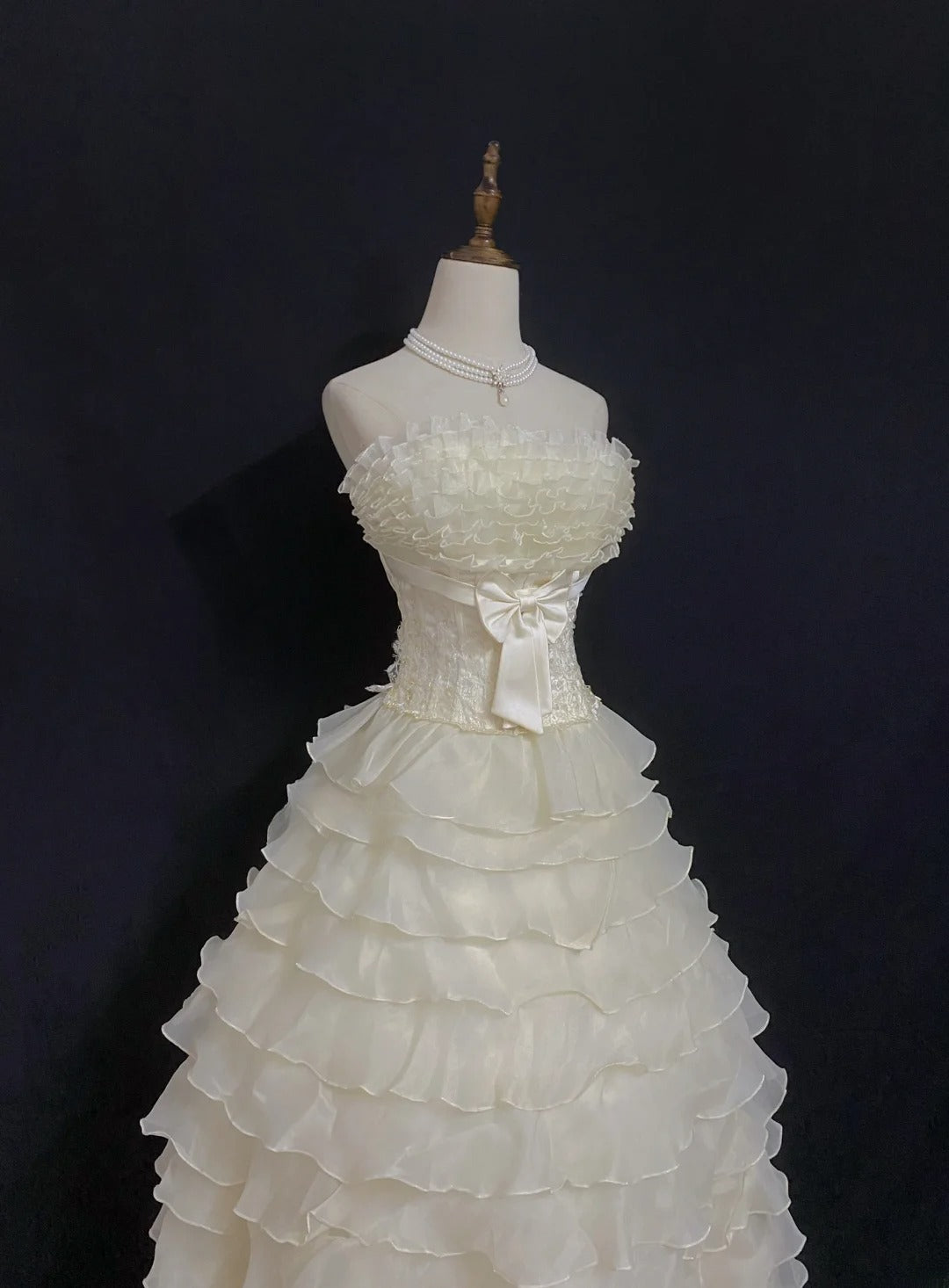 Princesses Fairytale Ball Gown Strapless Cream Ivory With Tiered Layers Quince Dress Quinceanera Dresses Birthday Outfit RB8018