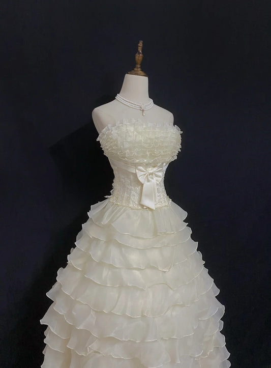 Princesses Fairytale Ball Gown Strapless Cream Ivory With Tiered Layers Quince Dress Quinceanera Dresses Birthday Outfit RB8018