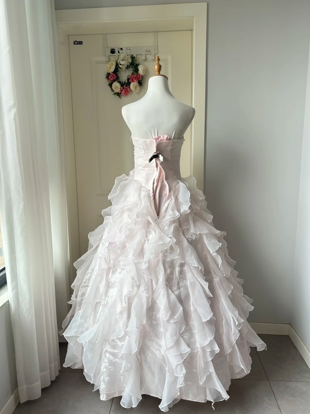Sweet 16 Quinceanera Dress Ball Gown Strapless Light Pink With Tiered Layers Beaded 16th Birthday Party Gown RC0929