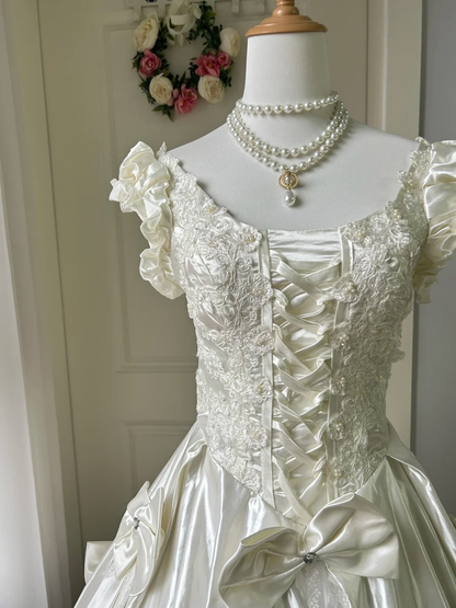 Satin Wedding Dress Modest Ball Gown Square Neck White With Lace Bows Long Bridal Gown RC0934