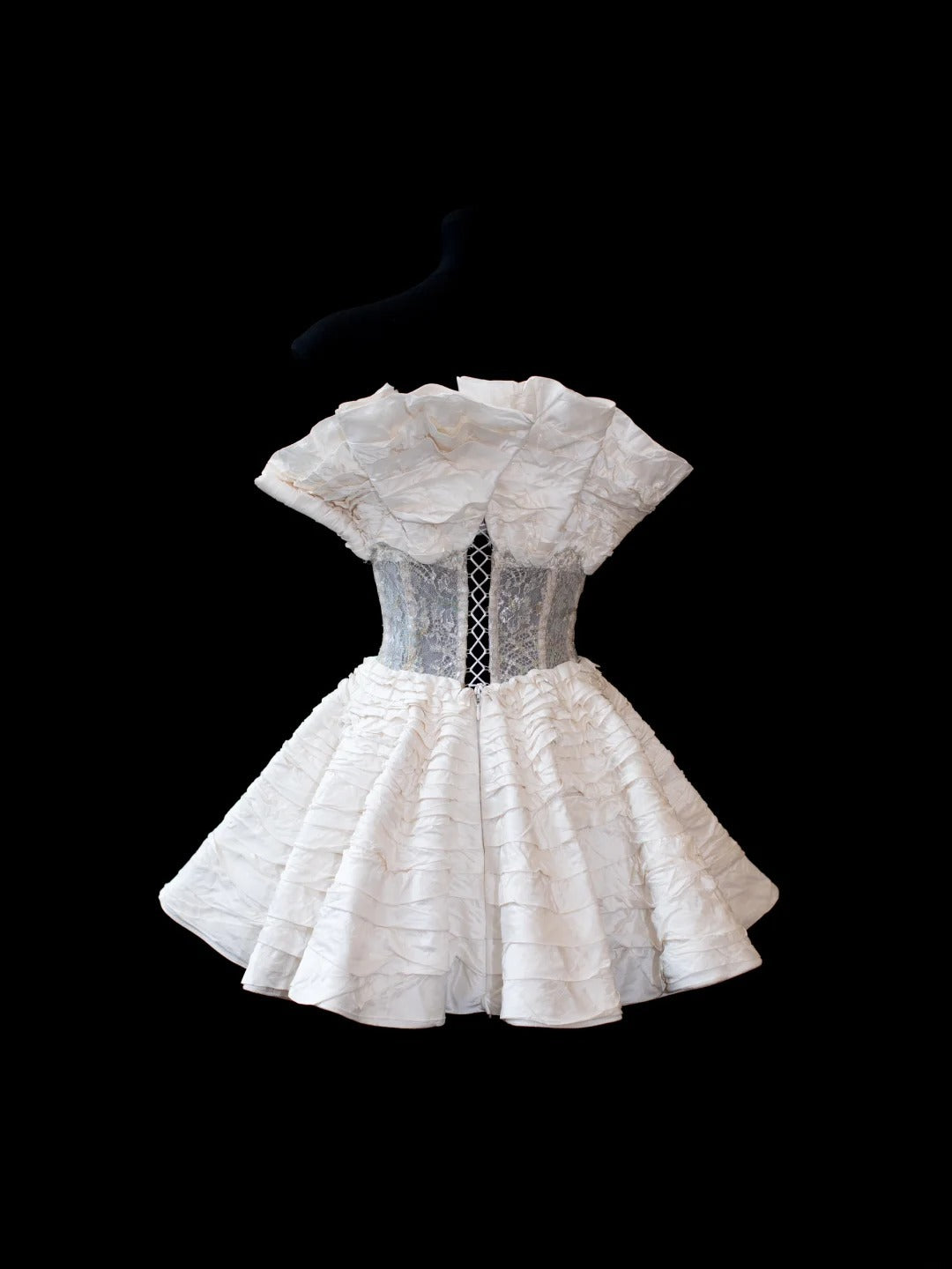 Elegantes, trägerloses Ballkleid aus Satin mit Stufenrock, kurzes Kleid für den 16. Geburtstag, Cocktailkleid AS591
