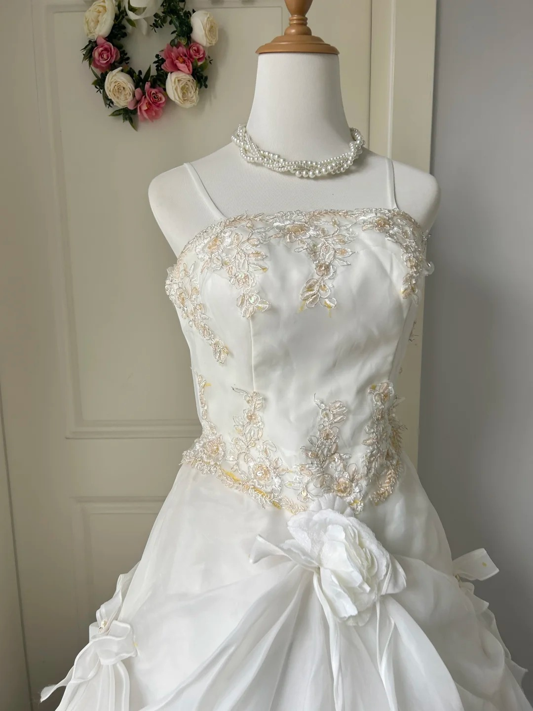 Sweet 16 Quinceanera Dress Ball Gown Spaghetti Straps White With Tiered Lace 16th Birthday Party Outfit RC0948