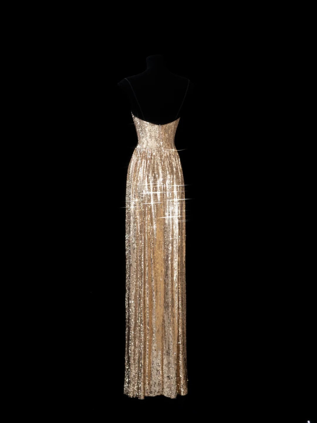 Robe de soirée longue élégante à bretelles spaghetti et sequins dorés, coupe trapèze, style chic et sophistiqué (AS602)