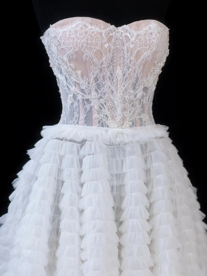 Elegantes Ballkleid mit herzförmigem Ausschnitt, weißem Tüll-Spitzenoberteil, formelles und festliches Abendkleid, elegantes Partykleid AS604