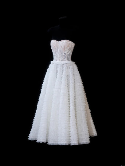 Elegantes Ballkleid mit herzförmigem Ausschnitt, weißem Tüll-Spitzenoberteil, formelles und festliches Abendkleid, elegantes Partykleid AS604