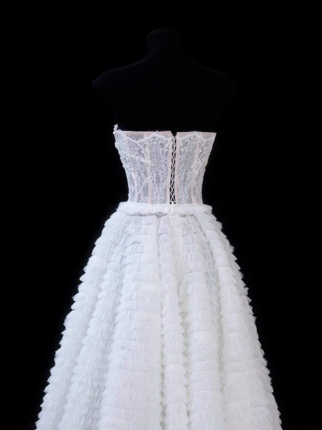 Elegantes Ballkleid mit herzförmigem Ausschnitt, weißem Tüll-Spitzenoberteil, formelles und festliches Abendkleid, elegantes Partykleid AS604