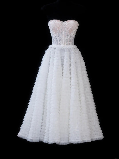 Elegantes Ballkleid mit herzförmigem Ausschnitt, weißem Tüll-Spitzenoberteil, formelles und festliches Abendkleid, elegantes Partykleid AS604