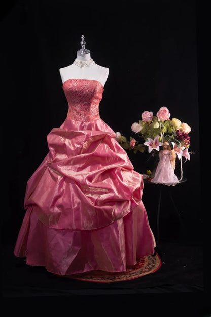 Charming Ball Gown Pink Strapless Quinceanera Dresses With Tiered For Sweet 15 Anos Celebration Birthday Formal Gown RB8786