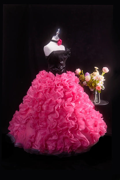 Charming Ball Gown Black Pink Strapless Quinceanera Dresses With Tiered For Sweet 15 Anos Celebration Birthday Formal Gown RB8787