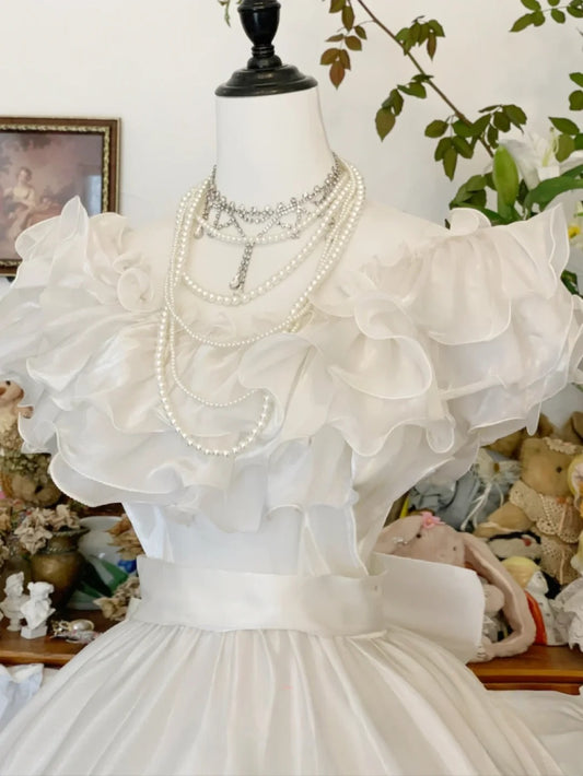 Vintage Wedding Dress White Ball Gown V Neck With Ruffled Tiered Bridal Gown for Big Day RB9616