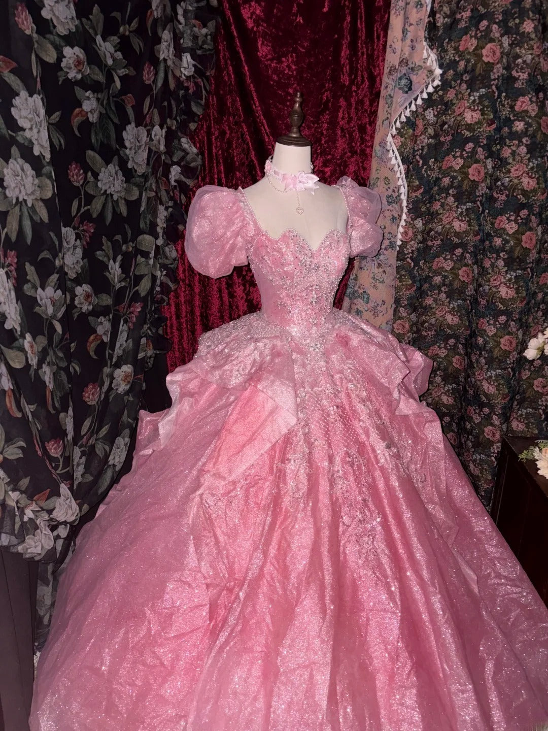 Charming Ball Gown Pink Sweetheart Quinceanera Dresses With Lace For Sweet 15 Anos Celebration Birthday Formal Gown RB8789