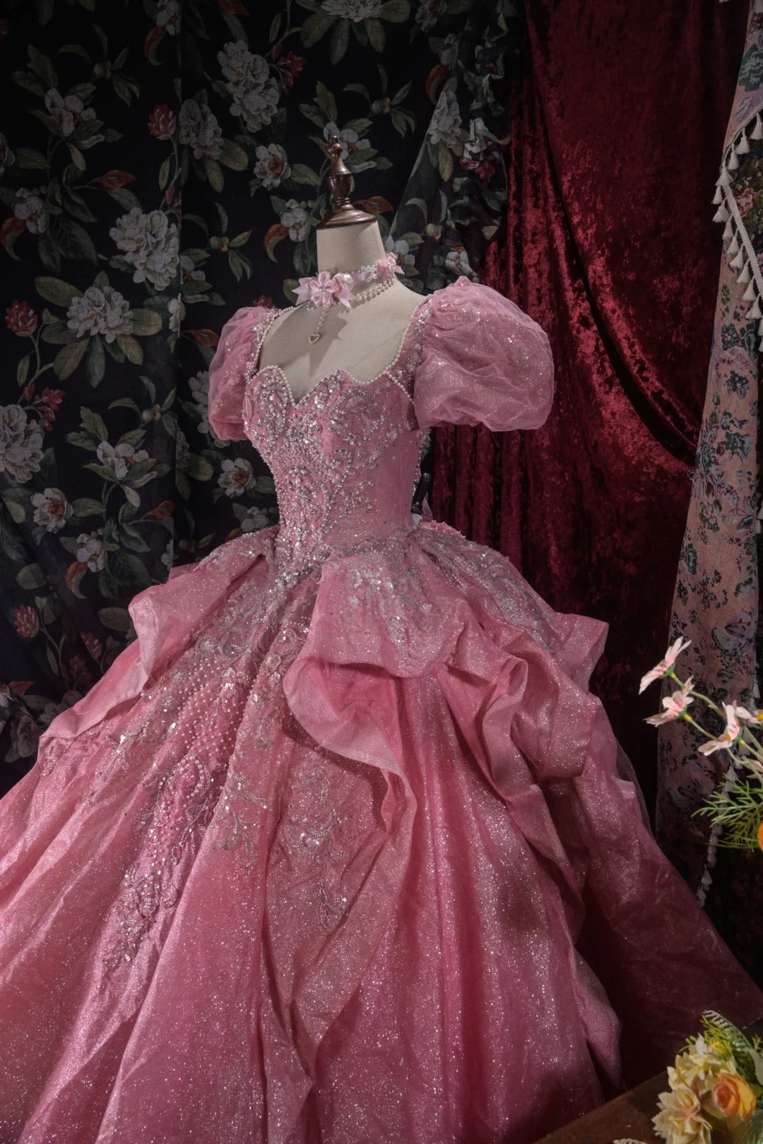 Charming Ball Gown Pink Sweetheart Quinceanera Dresses With Lace For Sweet 15 Anos Celebration Birthday Formal Gown RB8789