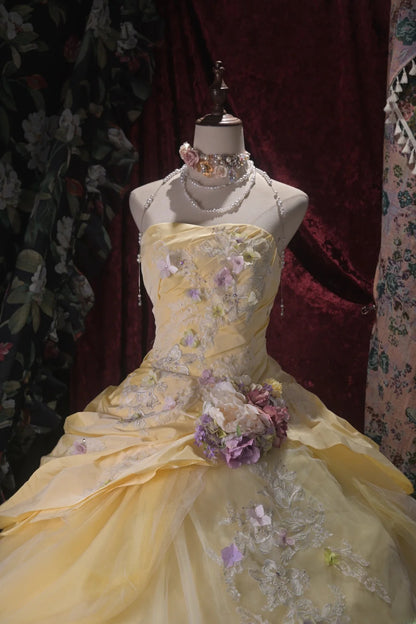 Charming Ball Gown Strapless Yellow Tulle Quinceanera Dresses With Lace For Sweet 15 Anos Celebration Birthday Formal Gown RB8797