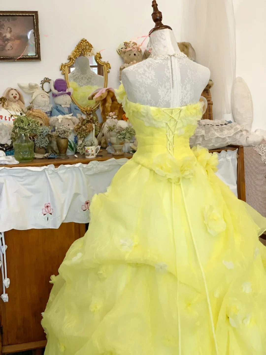 Sweet 16 Dress Ball Gown Strapless Yellow Tulle With Tiered Flowers Vestido De 15 Sweet Sixteen Dress RB9682
