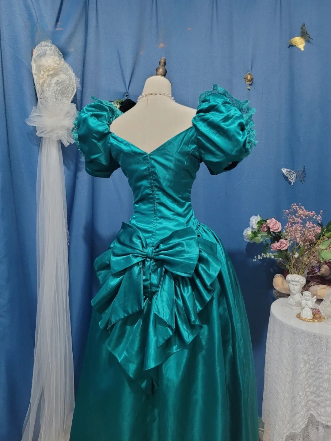Elegant Ball Gown Sweetheart Teal Blue Satin Prom Dress Floor Length Evening Party Gown RB9697