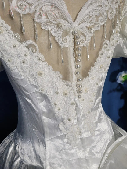 Vintage Wedding Dress Ball Gown Sweetheart White With Puffy Sleeves Bridal Gown for Big Day RB9718