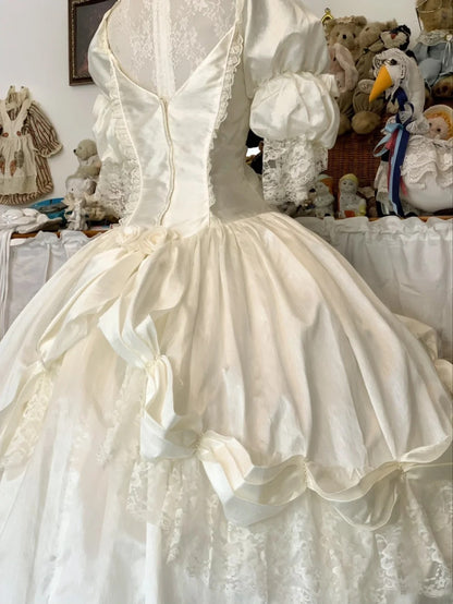 Vintage Wedding Dress Ball Gown Square Neck White With Puffy Sleeves Lace Bridal Gown for Big Day RB9749
