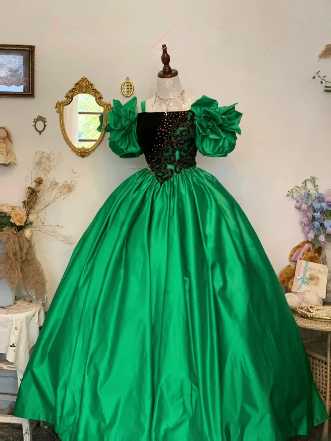 Sweet 16 Dress Green Ball Gown Strapless With Appliques Satin Sweet Sixteen Dress RB9755