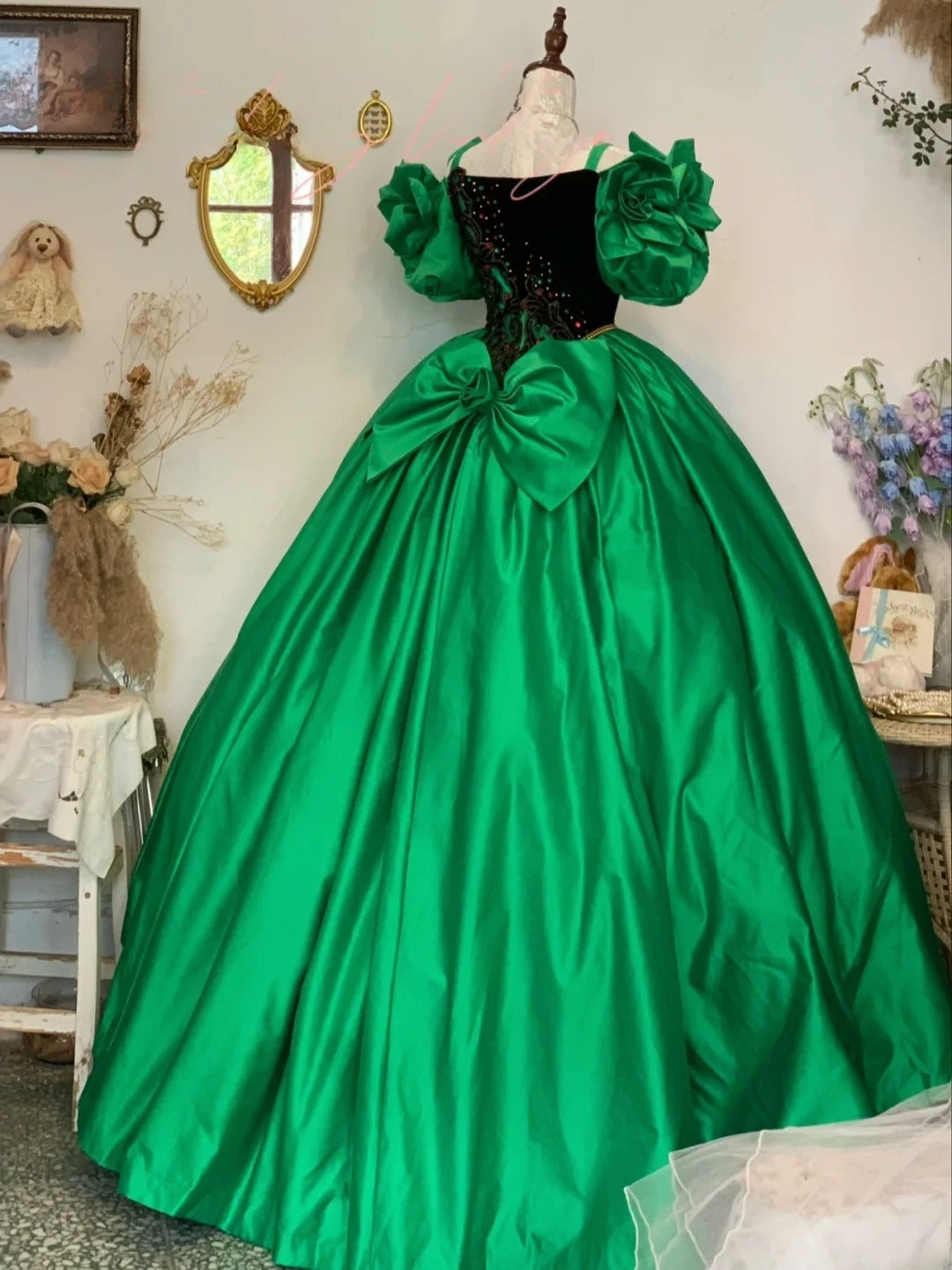 Sweet 16 Dress Green Ball Gown Strapless With Appliques Satin Sweet Sixteen Dress RB9755