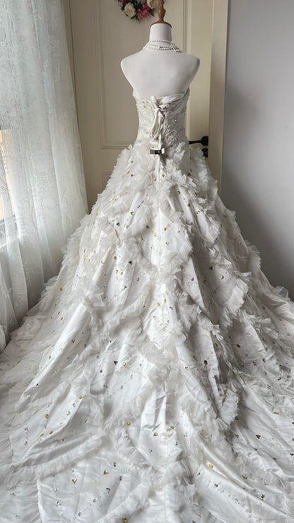 Weißes Sweet-16-Quinceañera-Kleid, herzförmiger Ausschnitt, perlenverziert, Tüll, gestuftes Ballkleid mit Rüschen, Sweet-16-Kleid RC0864