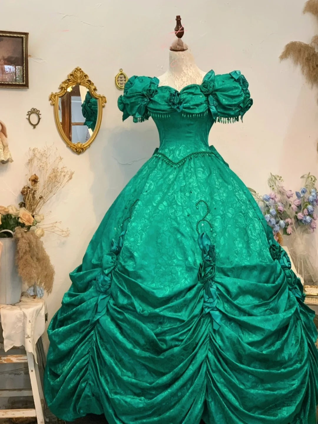 Sweet 16 Dress Green Ball Gown With Short Sleeves Satin Beading Sweet Sixteen Dress RB9761