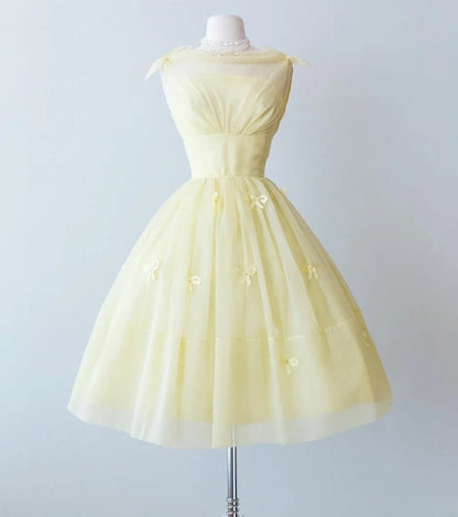 Vintage Hoco Dress Ball Gown Yellow Tulle Butterfly Short Length Homecoming Party Dresses RB9769