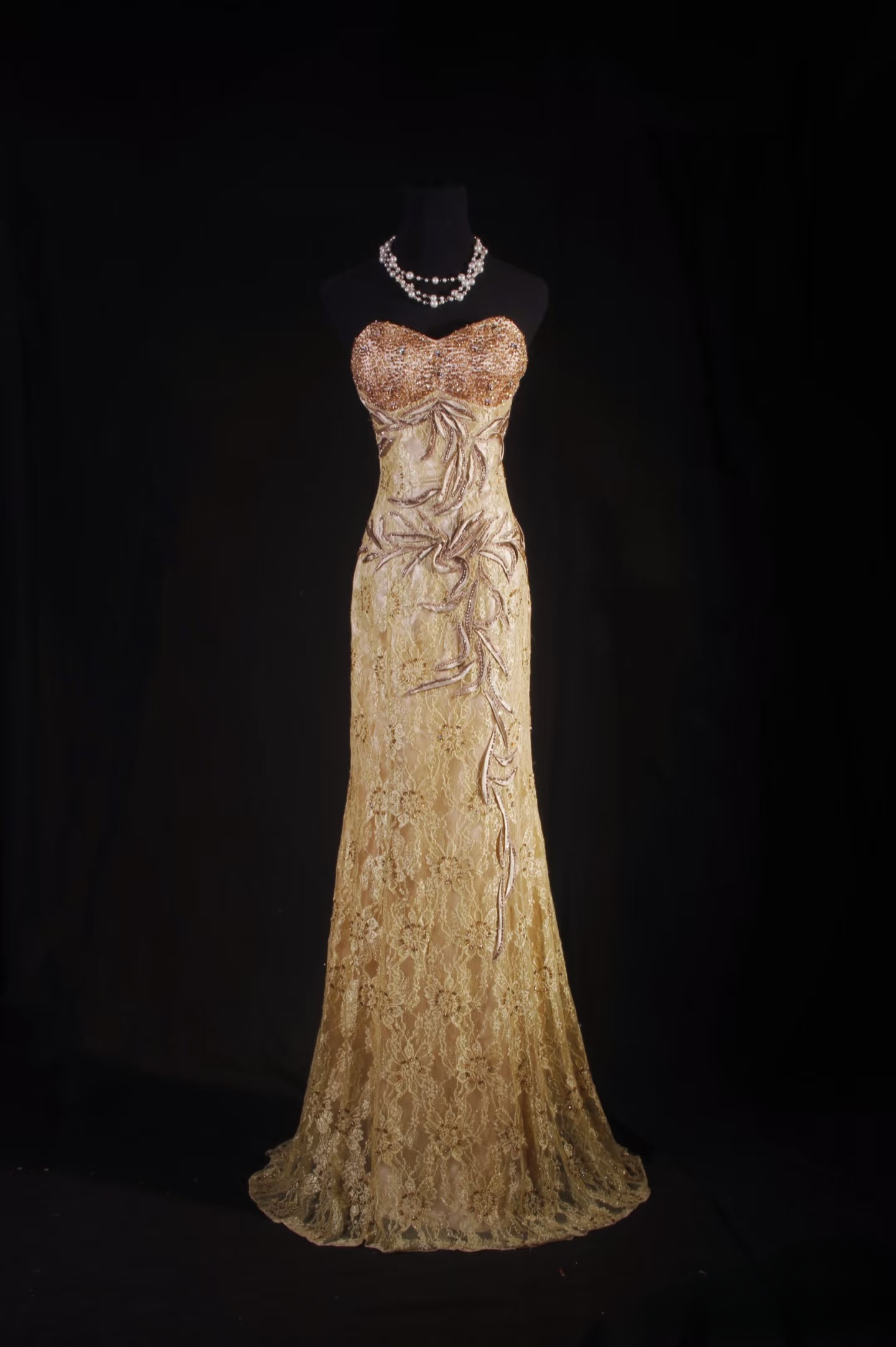 Retro-Abendkleider, Meerjungfrauen-Stil, herzförmiger Schnitt, goldene Spitze, Perlen, Vintage-Stil, lange Abendkleider, Partykleider AU004