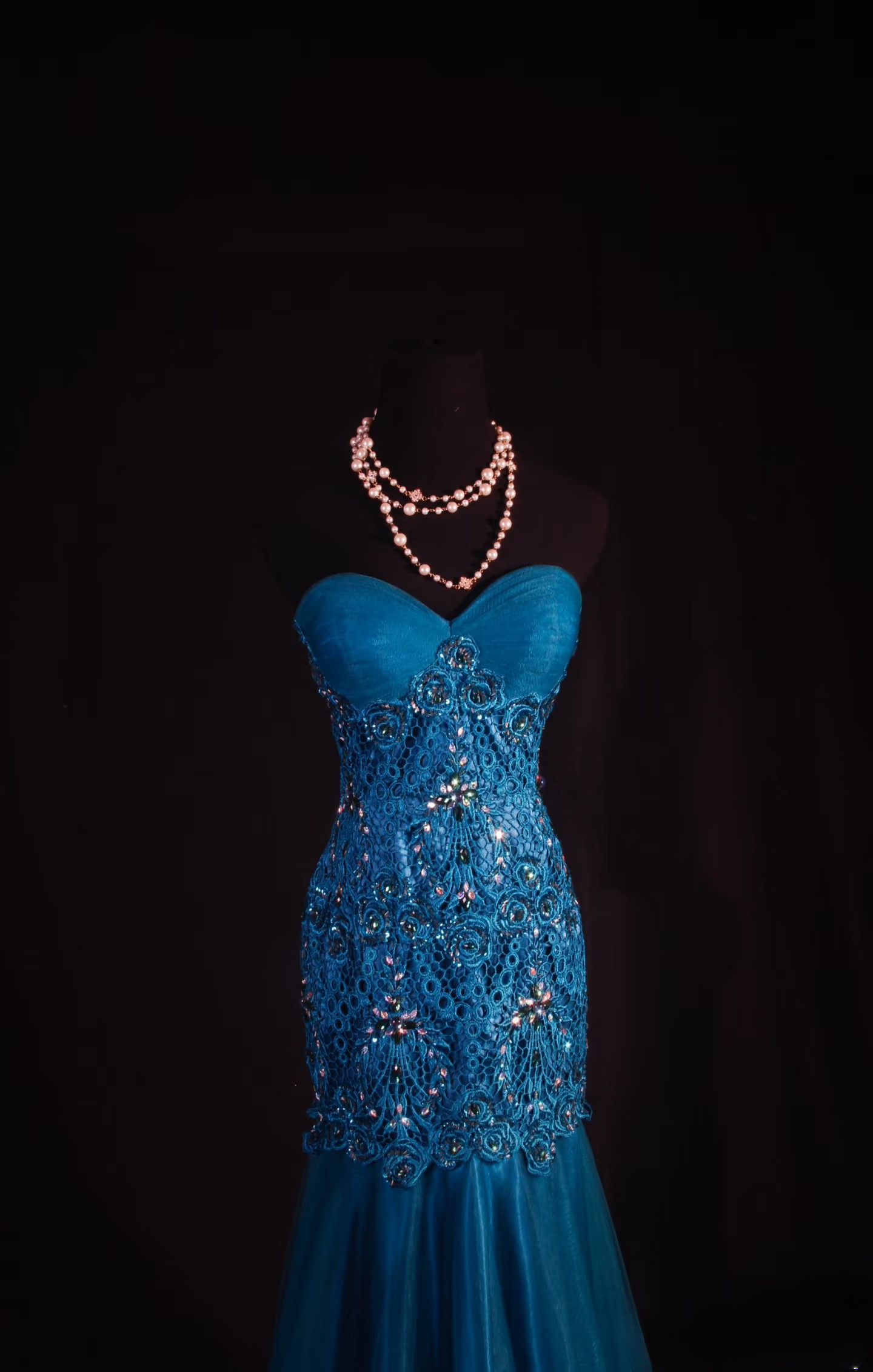 Retro-Abendkleider, Meerjungfrauen-Stil, herzförmiger Schnitt, Tüllspitze mit silbernen Perlen, Vintage-Abendkleider, lange Partykleider AU005