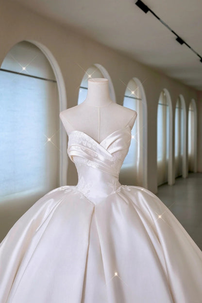 Elegant Ball Gown Sweetheart Fitted Corset Ruffles Satin Wedding Dress Bride Gowns Wedding Dresses With Gloves AU011