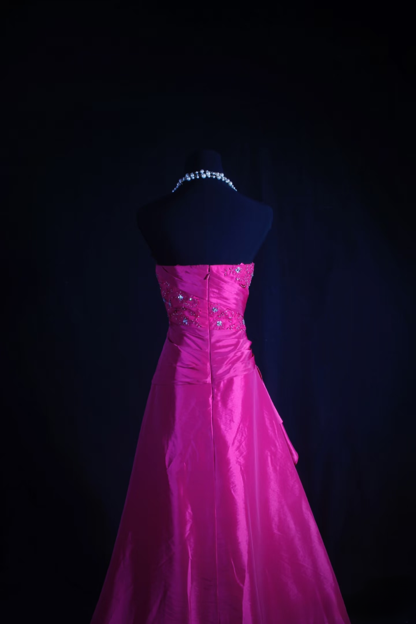 Retro-Abendkleid, trägerloses Ballkleid aus fuchsiafarbenem Satin mit applizierter Spitze, langes Vintage-Abendkleid, Partykleid AU015