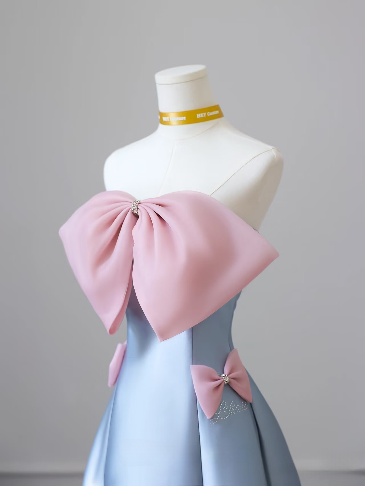 Elegant A Line Strapless Sleeveless Blue Bow Satin Floor Length Amazing Prom Dress Inspiration Ideas Prom Inspo Dresses Graduation Dress AU021