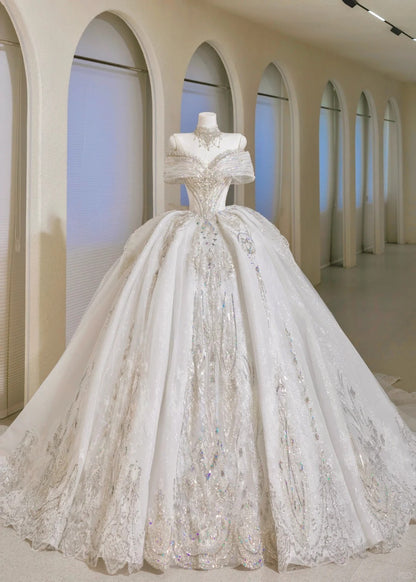 Romantisches Damen-Ballkleid mit schulterfreiem Ausschnitt, applizierten kurzen Ärmeln, weißer Spitze und Tüllschleppe, Hochzeitskleid AU023
