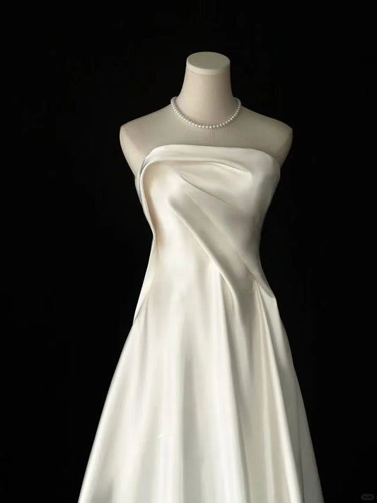 Modern Minimalist A Line Strapless Sleeveless Satin Brides Gown Bridal Dress Wedding Dresses Style RB6579