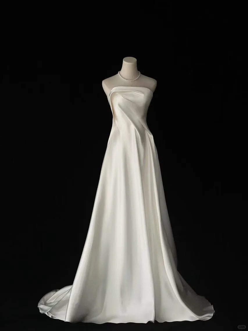 Modern Minimalist A Line Strapless Sleeveless Satin Brides Gown Bridal Dress Wedding Dresses Style RB6579