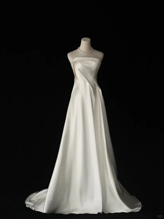 Modern Minimalist A Line Strapless Sleeveless Satin Brides Gown Bridal Dress Wedding Dresses Style RB6579