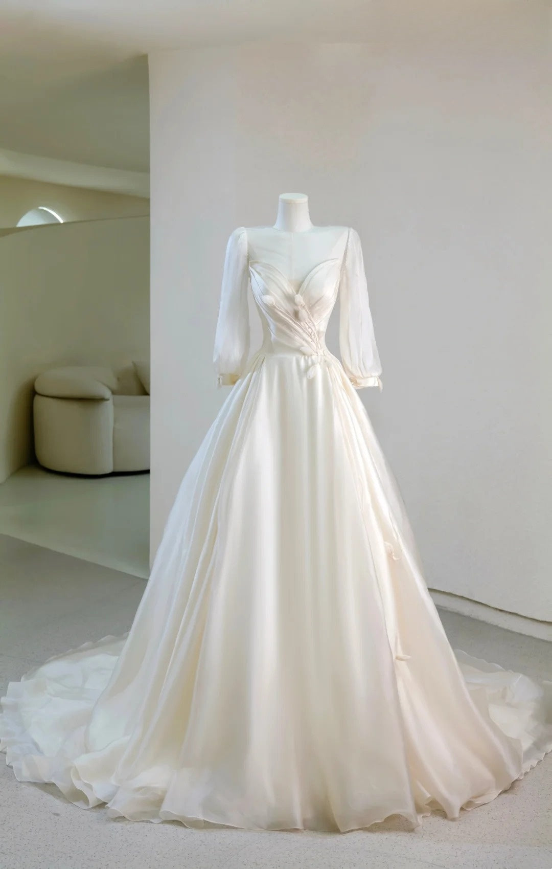 Prinzessinnen-Ballkleid für Damen mit Herzausschnitt, langen Ärmeln, applizierter weißer Spitze und Schleppe, Hochzeitskleider AU033