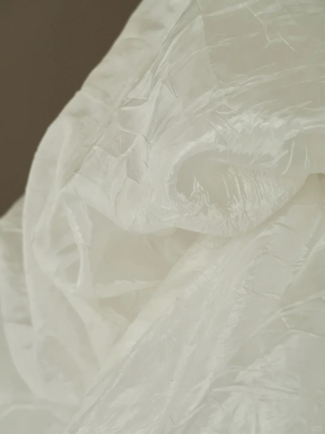 Simple Ball Gown Off The Shoulder Sweetheart White Satin With Ruffled Groom Bride Gown Bridal Dress Modest Wedding Dresses RB7675