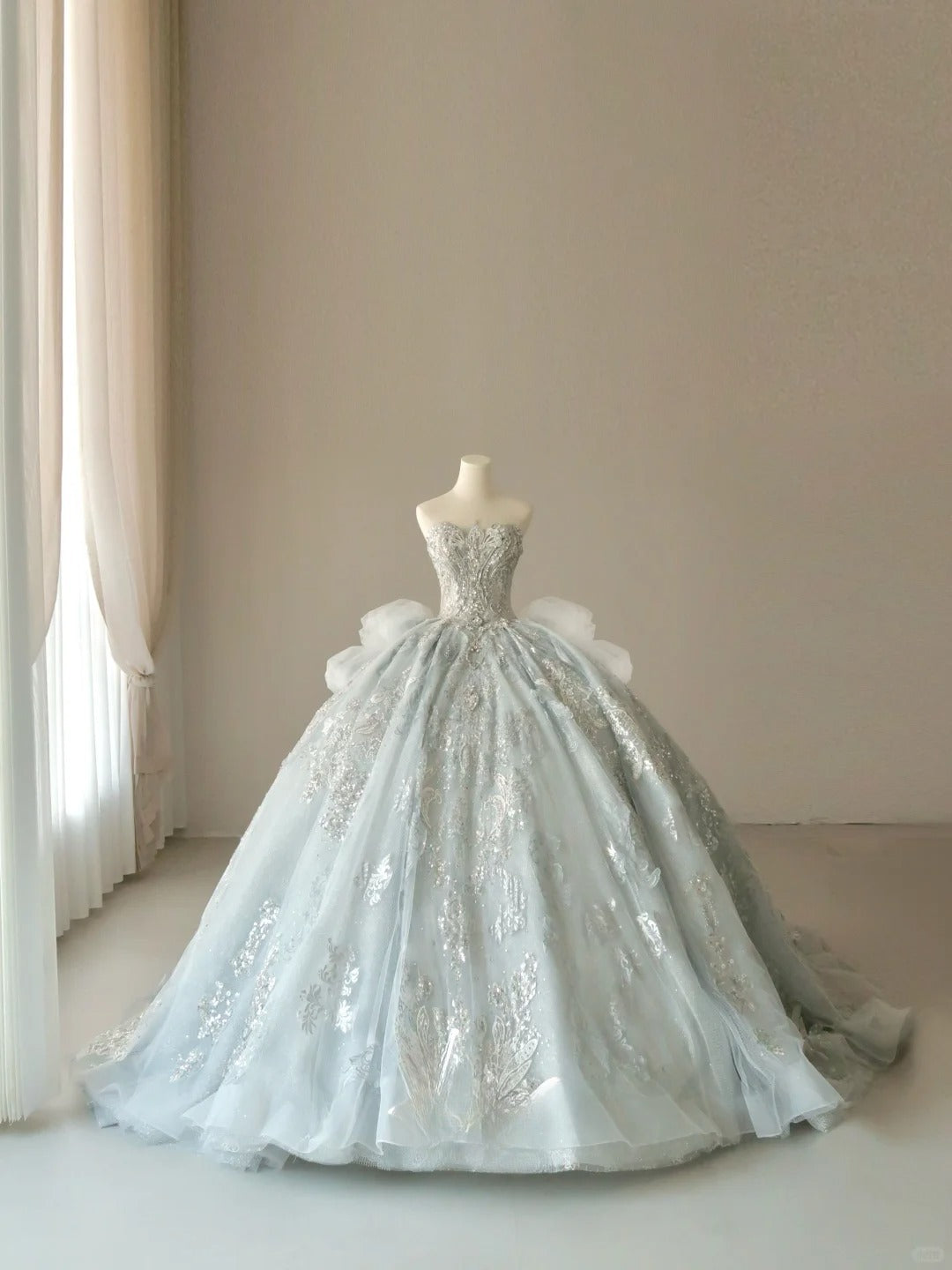 Princess Ball Gown Strapless With Ruffled Bow-knot Groom Bride Gown Bridal Dress Modest Wedding Dresses RB7678