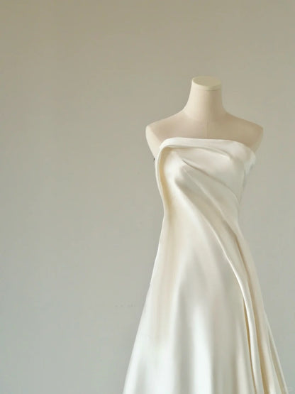 Simple Ball Gown Strapless White Satin With Ruffled Groom Bride Gown Bridal Dress Modest Wedding Dresses RB7679