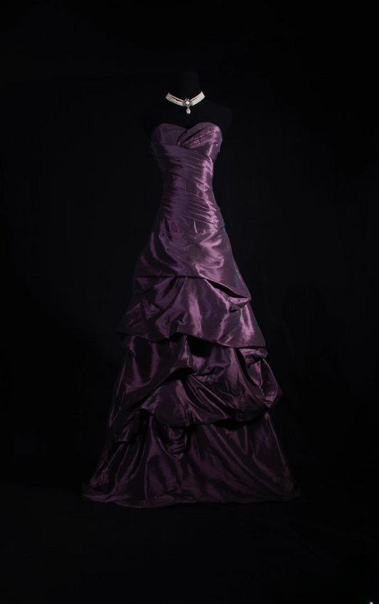 Vintage-Abendkleider der 2000er Jahre: Ballkleid mit Herzausschnitt, weinrotes Satin-Abendkleid, Inspiration für lange Abendkleider AU056