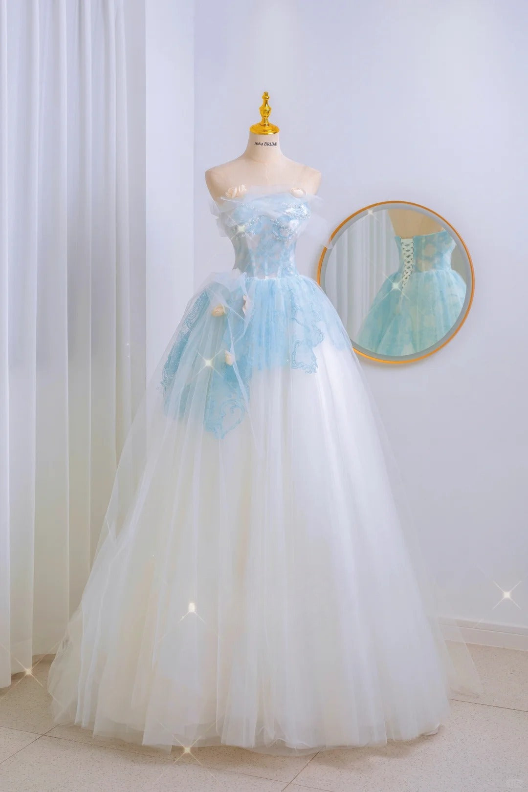 Einzigartiges Ballkleid trägerloses blaues Spitzen-Abschlussballkleid, langes Partykleid zum 20. Geburtstag, Outfits, formelles Kleid AU058