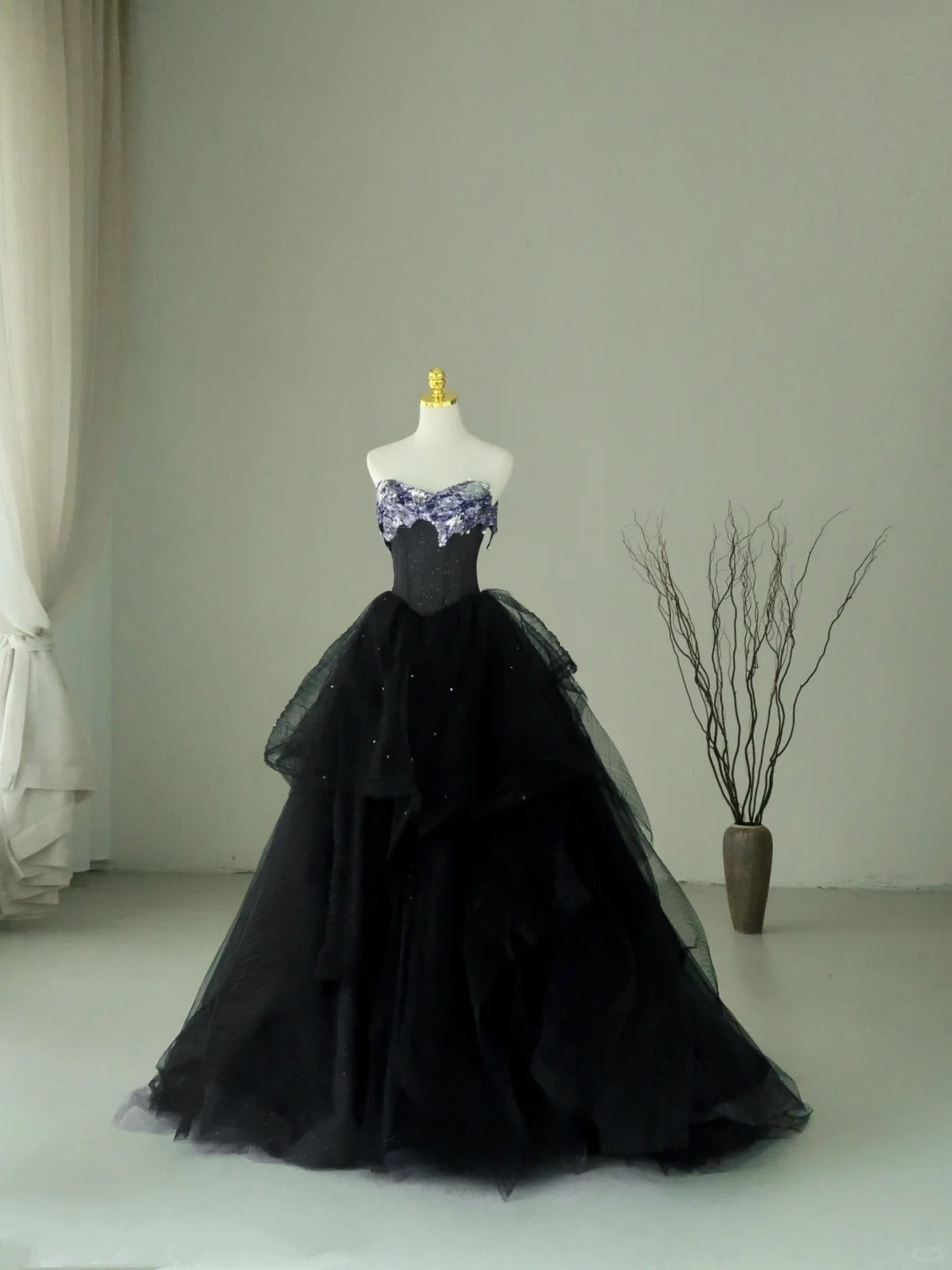 Bezauberndes Ballkleid mit Herzausschnitt, langes Tüllkleid mit Pailletten, AU061